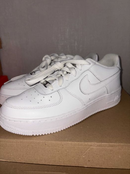 Nike Air Force 1 Low LE Triple White - Номер 40
