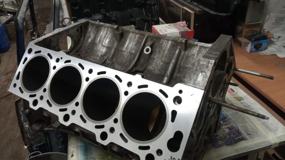 Блоки Цилиндров 3 узет фе 4,3 ДВС