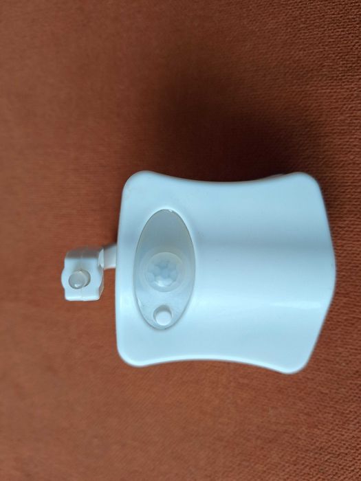 Lumina de noapte pentru toaleta cu senzor de miscare, LED, 8 culori