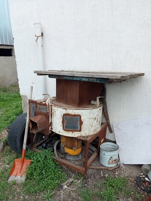 Сенорезка.Сенодробилка