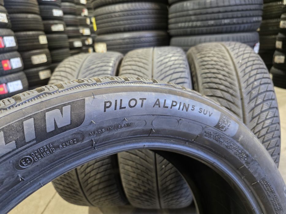 255/45/20//235/50/20 MICHELIN