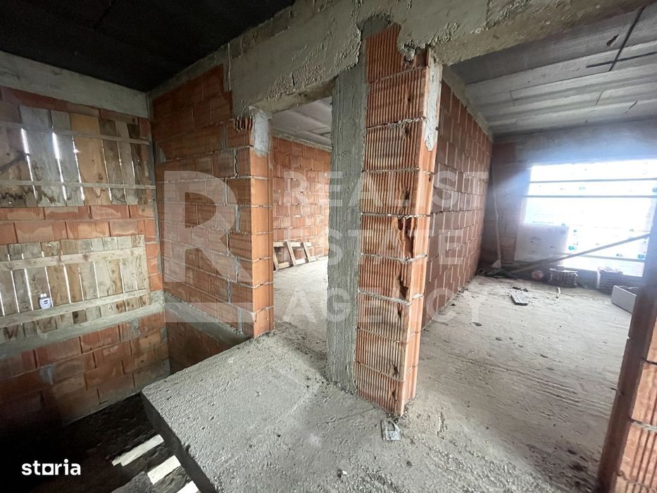 Casă P+E de vânzare Miroslava, Iași – 4 dormitoare, teren 458 mp