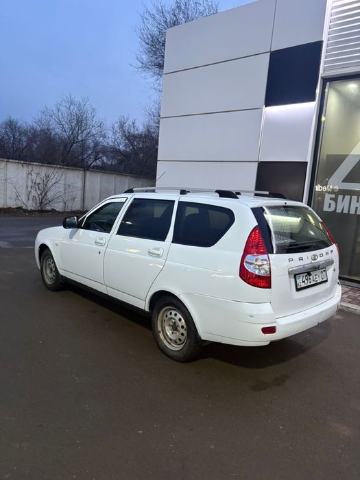 Приора универсал срочно.