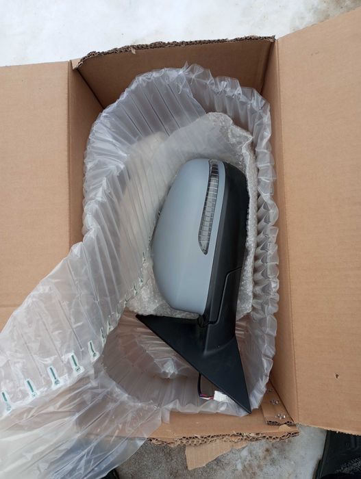 Продам левое зеркало