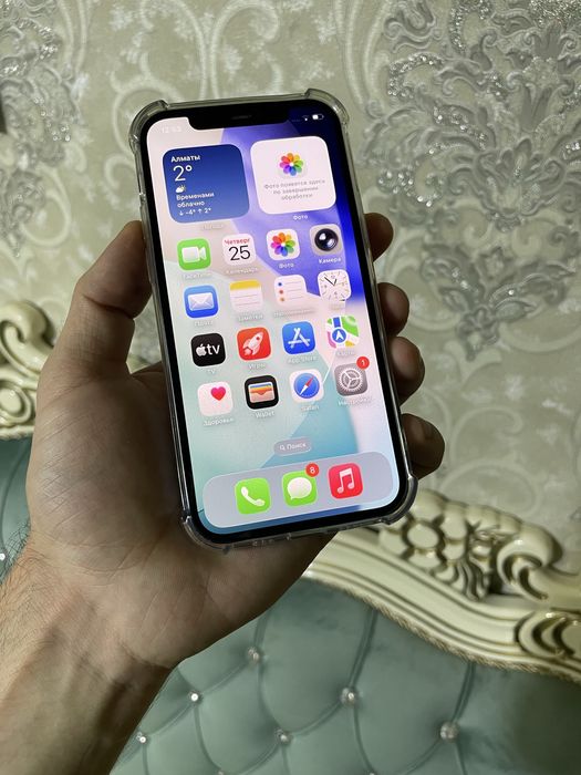 Продам телефон Айфон 12  5G