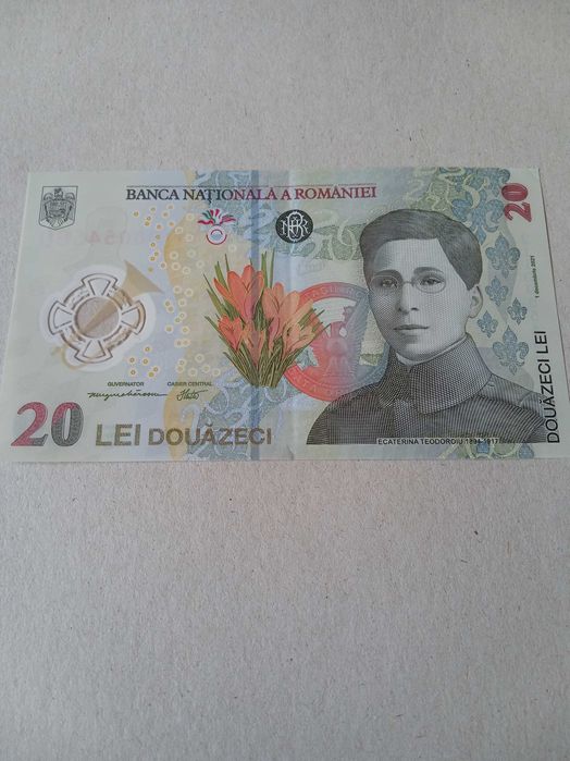 Vând bancnote și monede