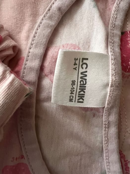 Лот боти , панталон, пижама и шапка за момиче