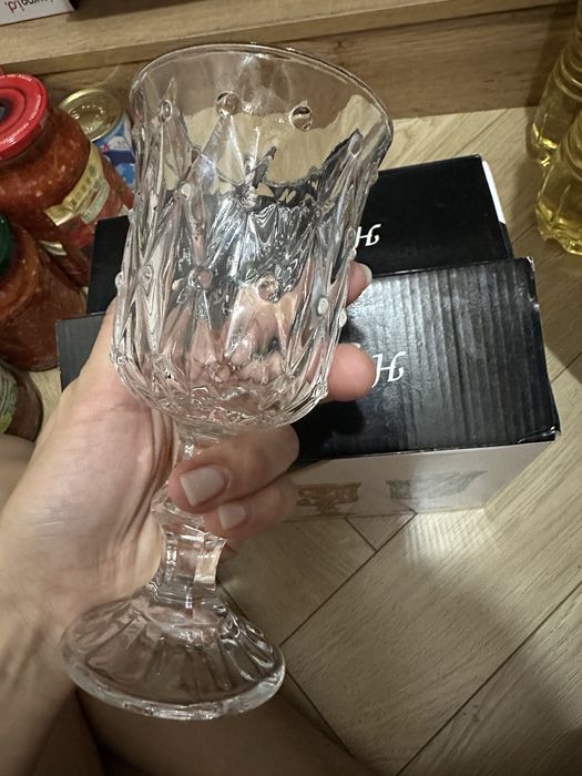Бокалы, фужеры .