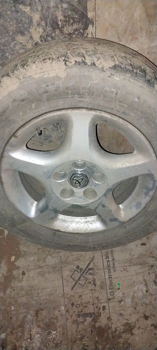 Титановый диск с шиной на запаску