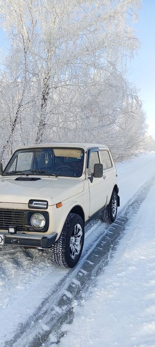 Нива 2121 в хорошем состоянии