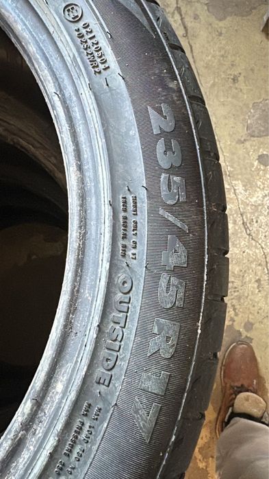 235/45/17 продам шины