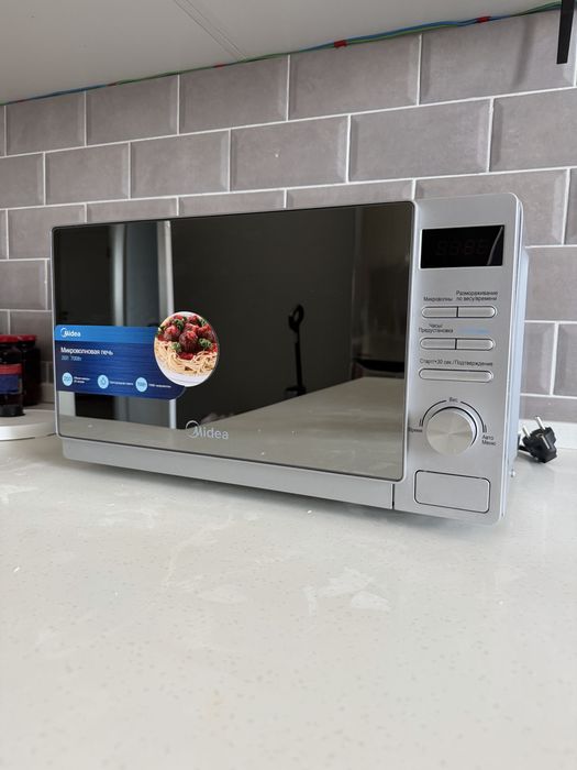 Микроволновая печь Midea