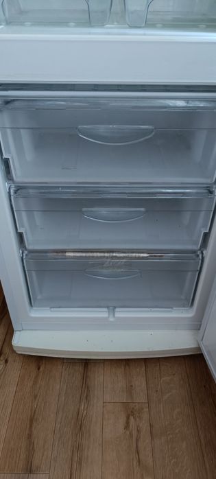 Продам холодильник б/у