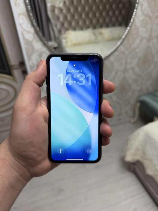 Продам iPhone 11 128g