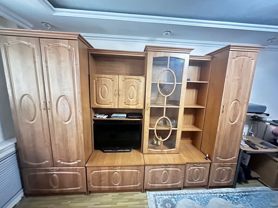Продам стенку в хорошем состоянии