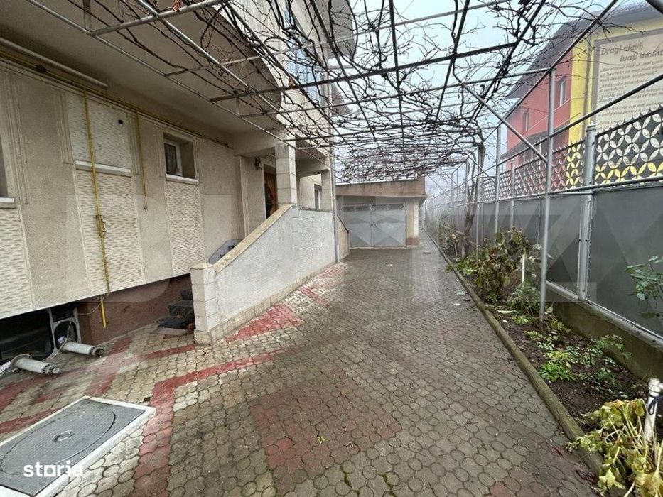 Casa mutifunctionala, 380 mp utili, pretabila pentru activitati comerc