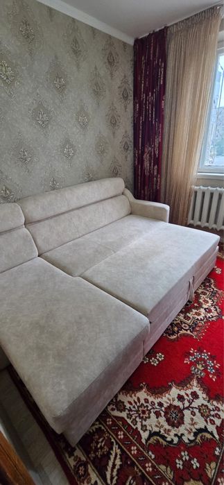 Пррдам диван и шкаф платильный