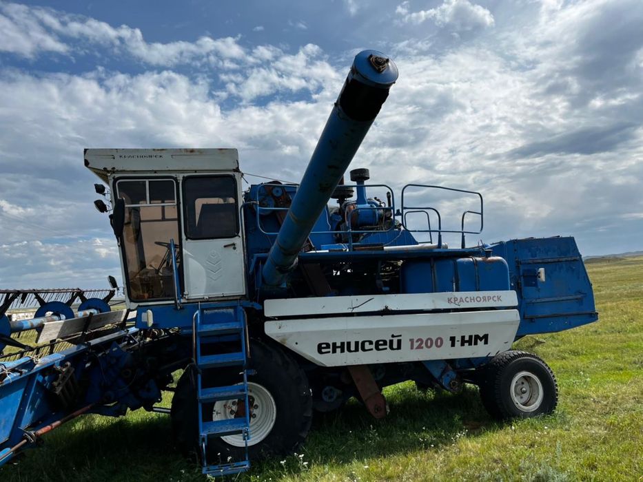 Срочно! Продам комбайн. Есть Торг.