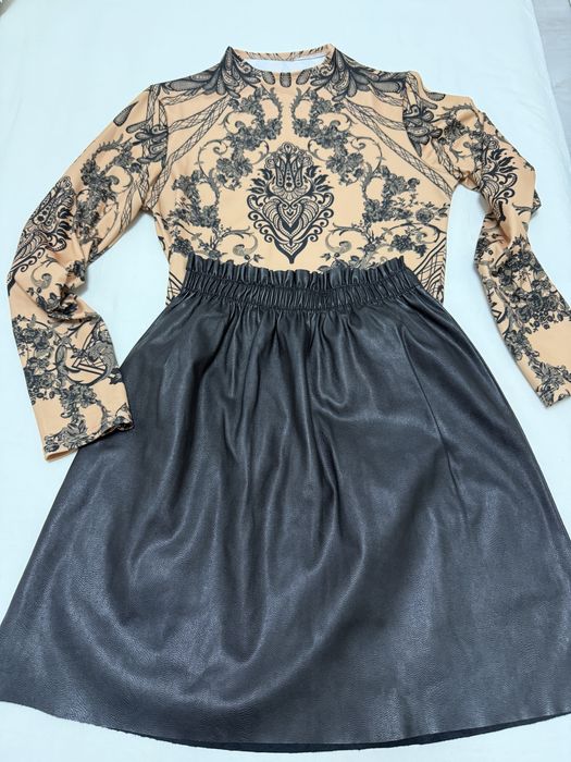 Кожена пола.