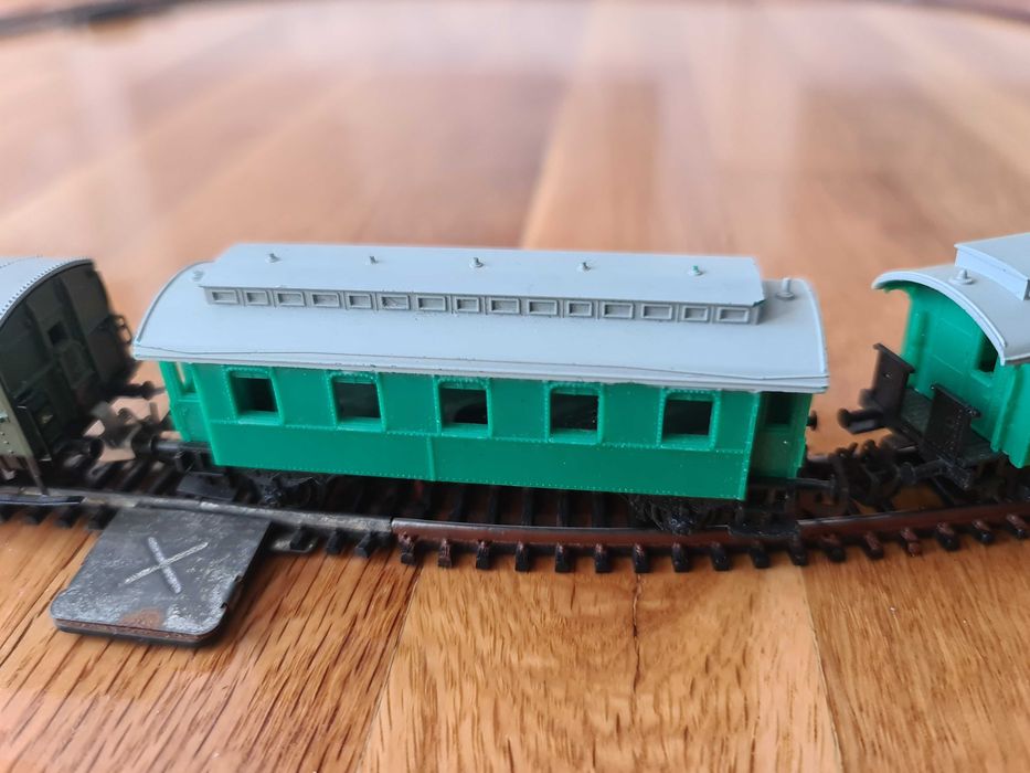 Електрическо Влакче с локомотив и вагони Пико ТТ / Влакчета Piko TT