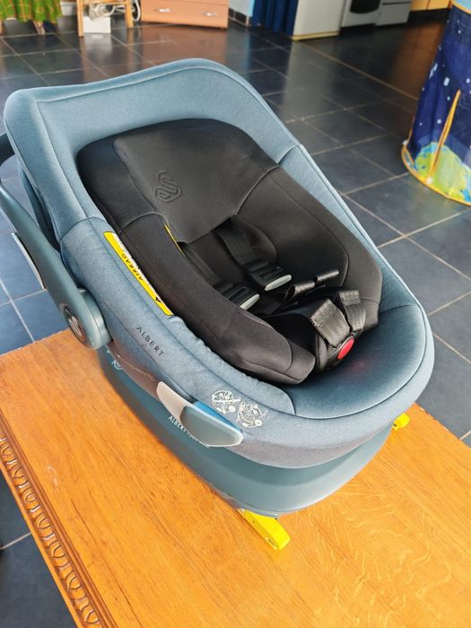 Scoica Isofix in stare foarte buna