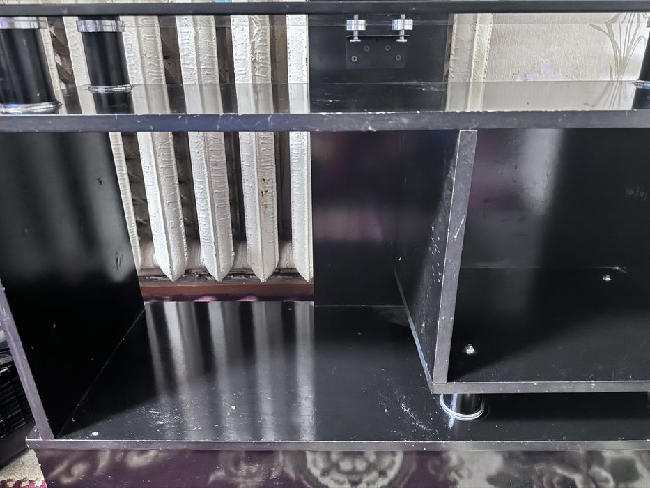 Подставка сотаман арзон нархда. Узунлиги 60*90.