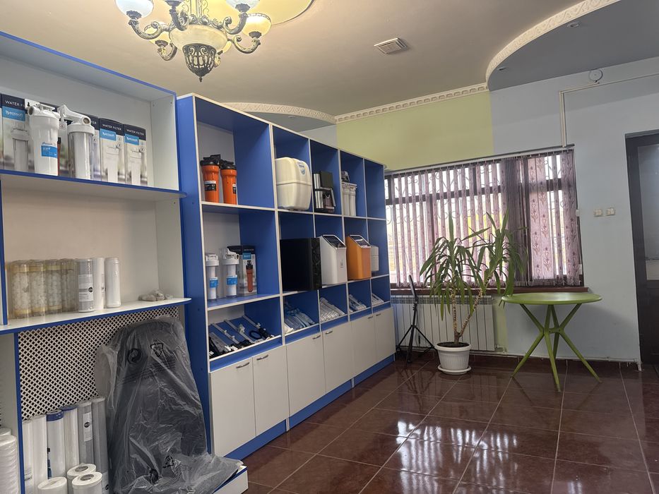 Готовая мебель для магазина и аптек