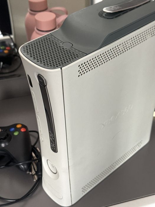 Xbox 360 с двумя джойстиками 20+ игр