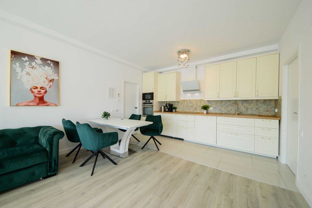Apartament 3 camere de închiriat | QUADRA PLACE