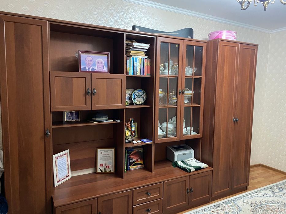 Гарнитур в хорошо состоянии