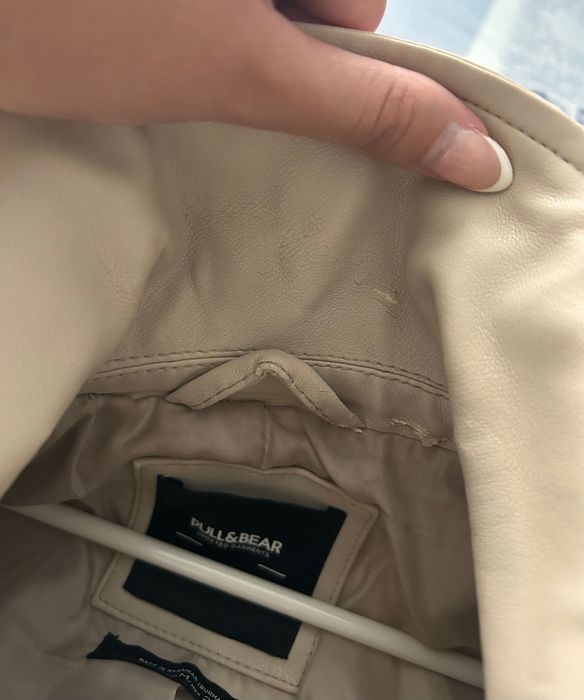 Кожено яке на Bershka