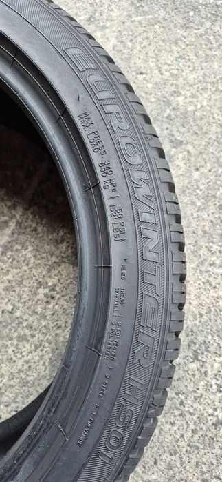 4 anvelope iarna Falken,fata 225/45/18,spate 255/40/18.Pret/bucata