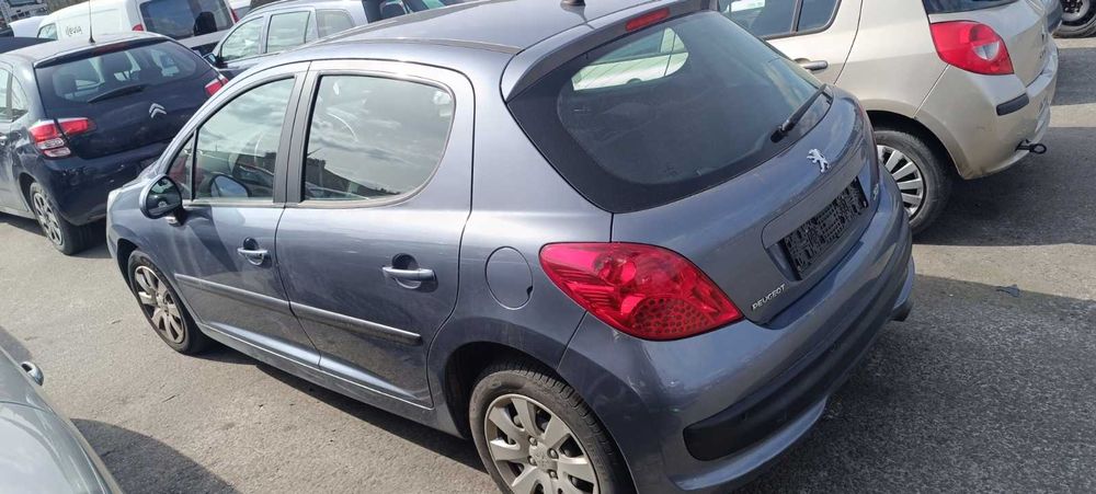 Peugeot 207  1.4i/HDi  1.6i/HDi +др.цветове + SW (2006-2014) на части