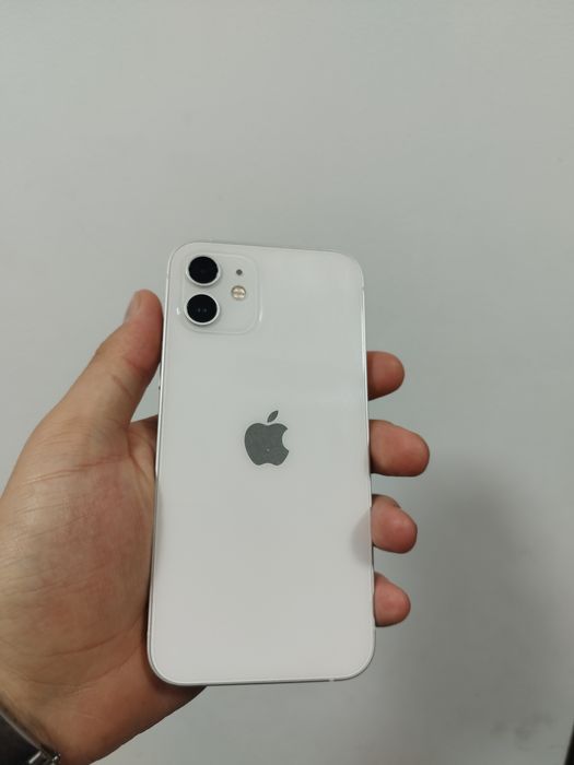 iPhone 12  white