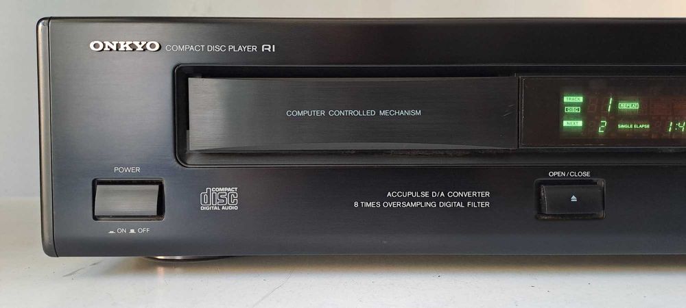 CD Player Onkyo DX-701 – High Fidelity Component