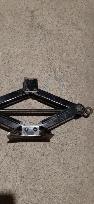 Мухобойка на Аутлендер