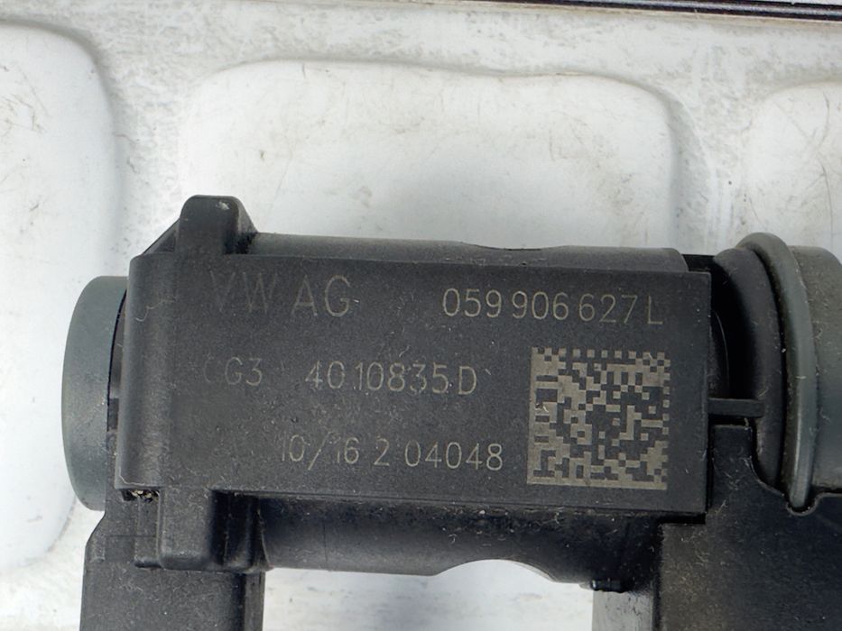 Клапан налягане AUDI 059906627L