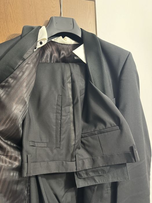 Costume barbati stofa de calitate