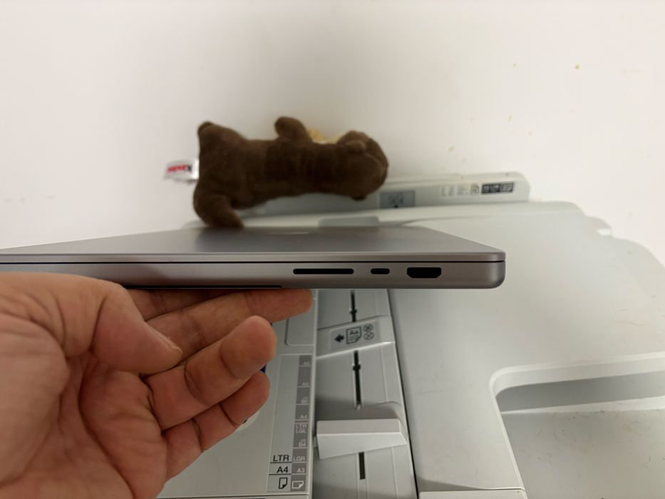 MacBook Pro 16" (2021) M1 Pro, 16GB RAM, 512GB SSD