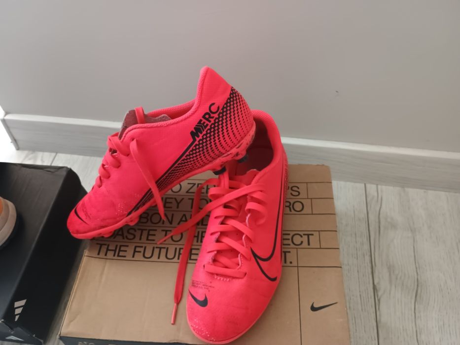 Бутонки Nike JR Vapor 13 Academy , FG/MG