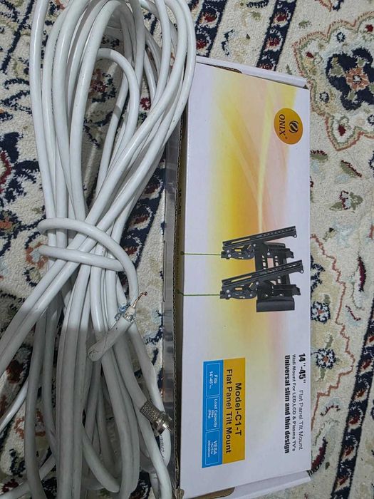 Телевизор плазменный 102"