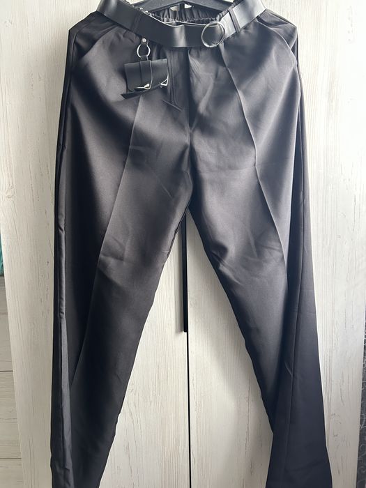 Брюки женские.