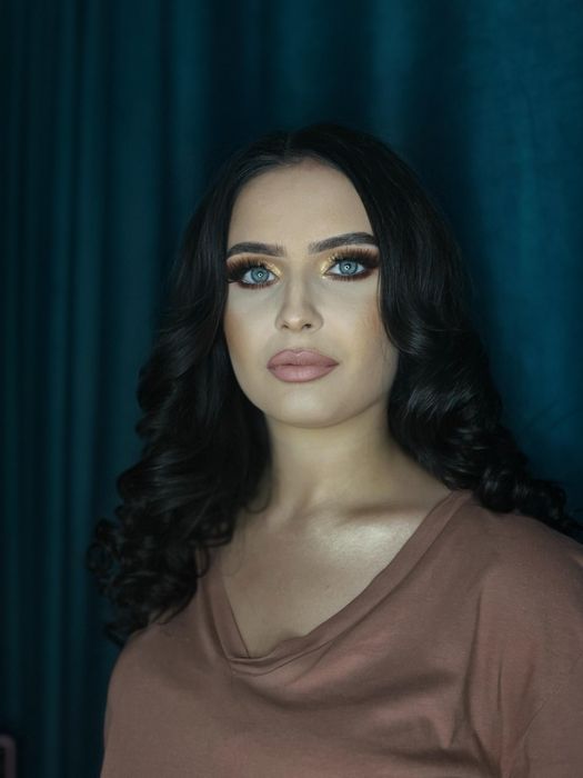 Make-up profesional 150 de lei-Bucuresti