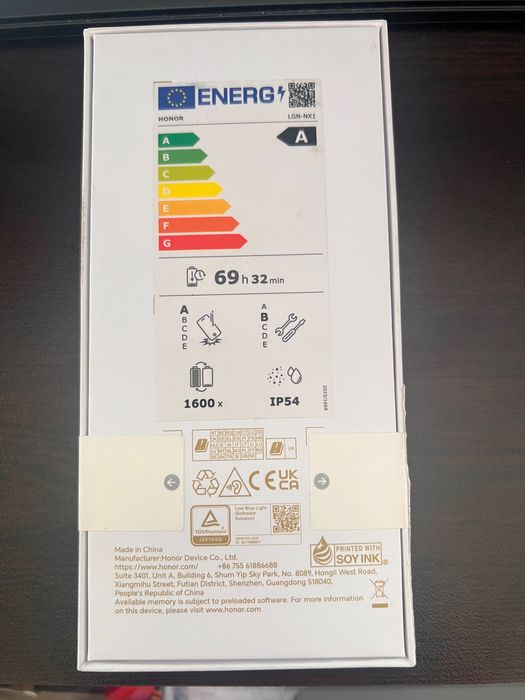 Продавам чисто нов телефон Honor 400 Smart