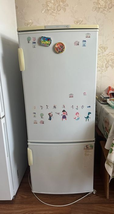 Холодильник сатылады