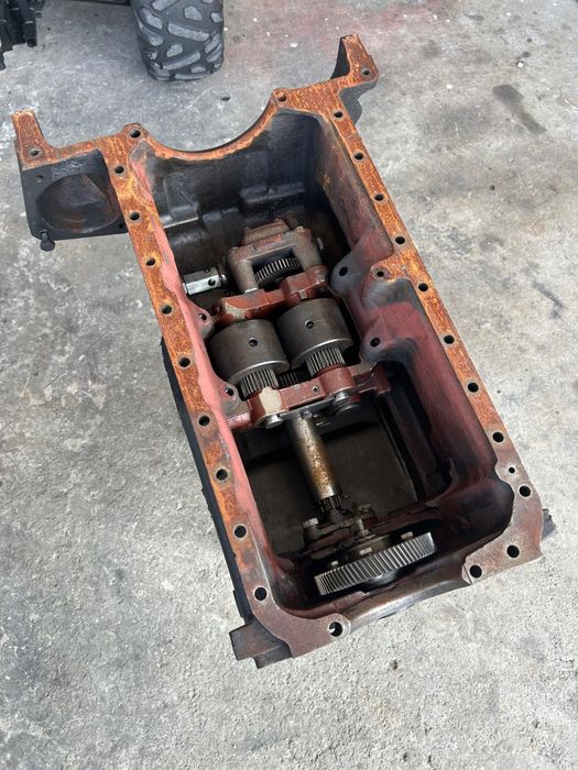 !! Baie Ulei Tractor 703 !! (Utb 500 640 800 10.10)