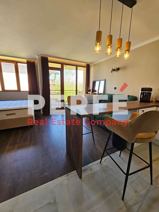 Продава се Едностаен апартамент в Царево - 49 кв.м за 1552 €/кв.м - Снимка #1