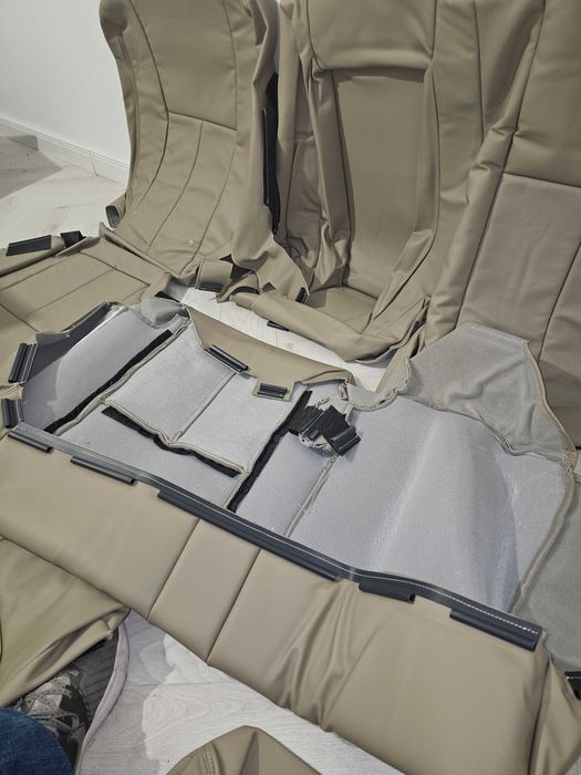 Кожени калъфи  за Тойота Тундра Crew Max 07-14