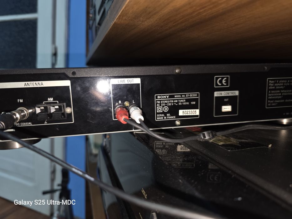 Vând tuner digital stereo cu rds Sony ST-SE500