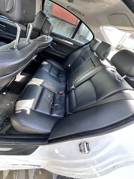 Бмв ф10 3.0д 245к М пакет на части!